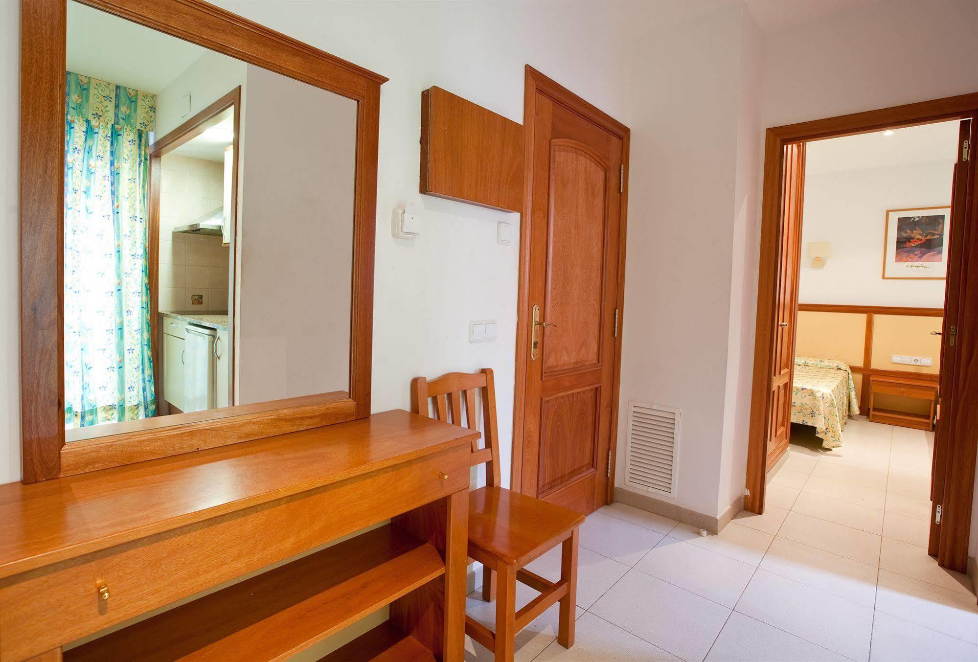 Apartamentos Royal Lloret de Mar Eksteriør billede